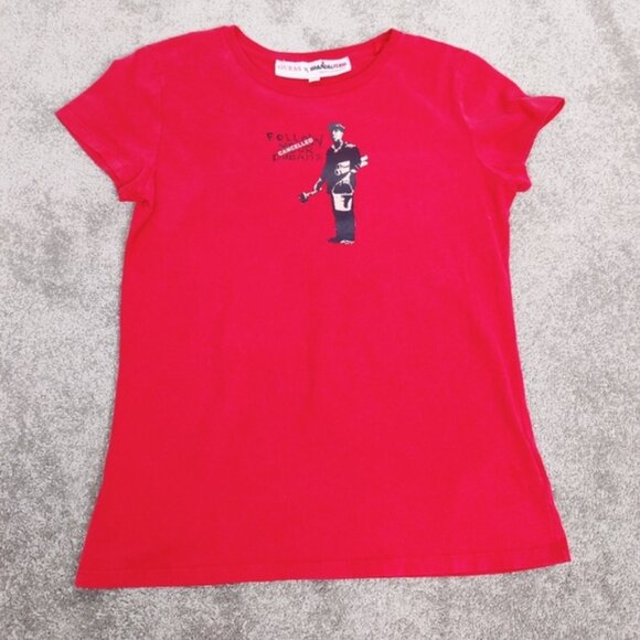 Guess x Brandalised Graffiti Banksy Canceled Dreams Graffiti Tee Sultry Red NEW - Picture 7 of 13